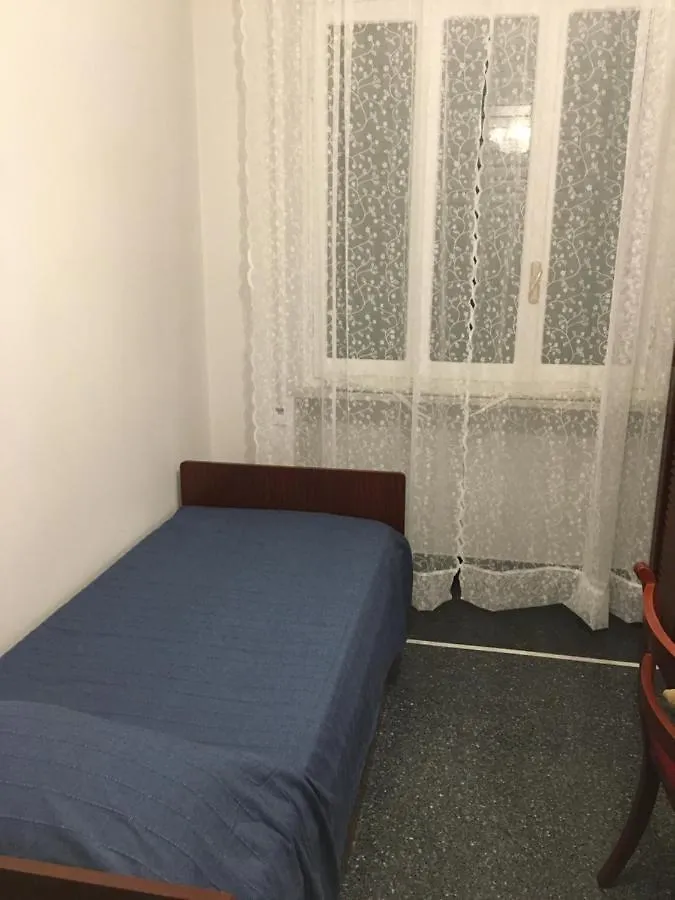 Apartment Casa Di Aldo: Una Casa Nel Centro Di Nervi. Genoa