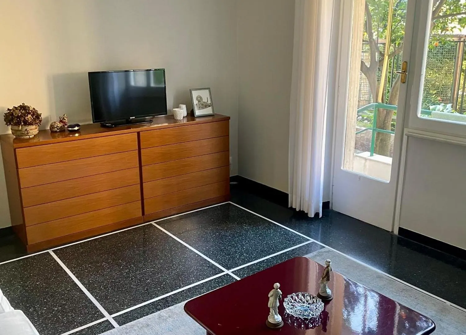 Casa Di Aldo: Una Casa Nel Centro Di Nervi. Genoa
